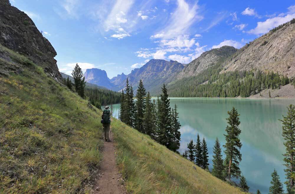 Trail along the eastern shore of the turquoise colored Green River Lakes.