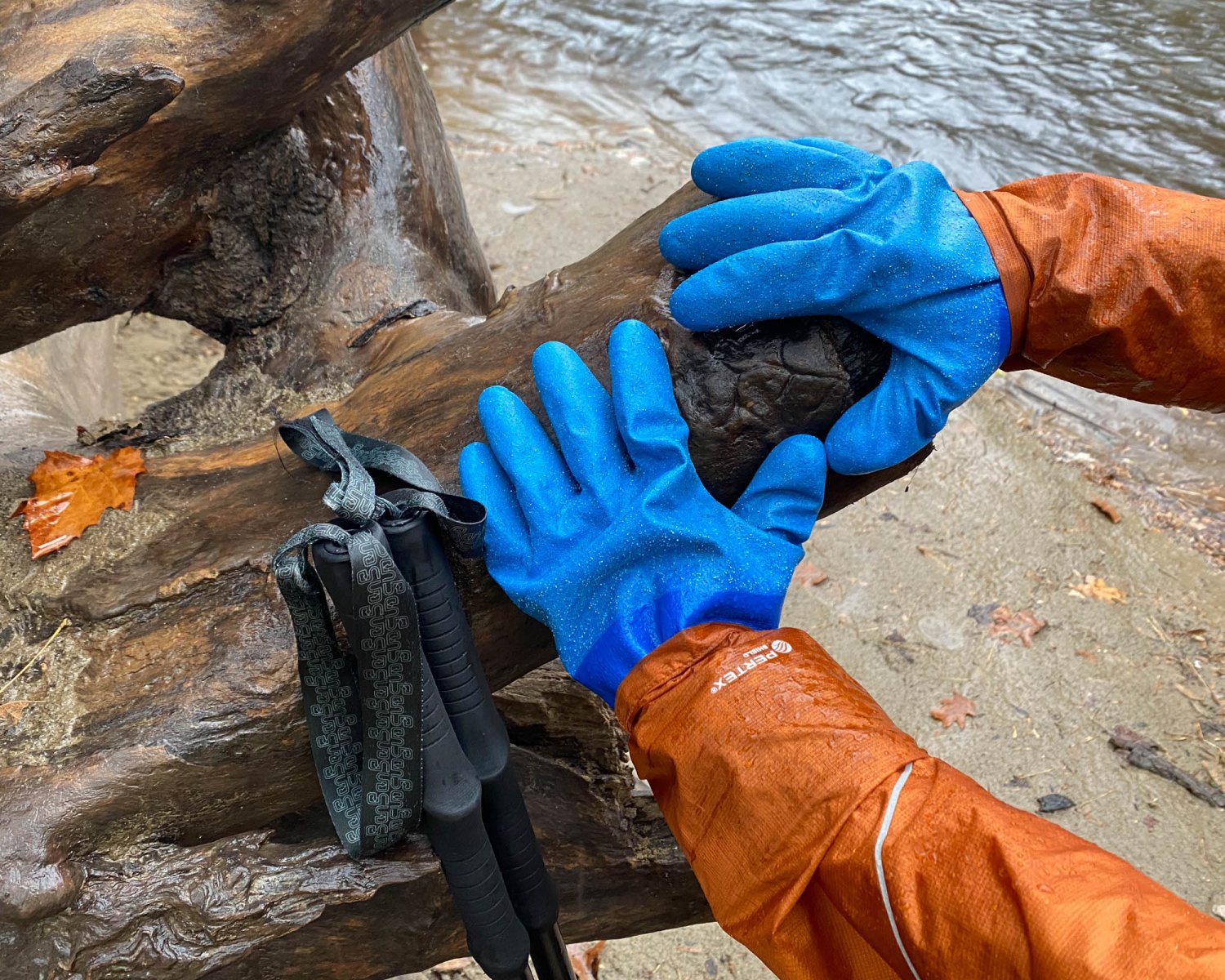 Showa Temres 282 Gloves Review Best Rain Glove for Hiking