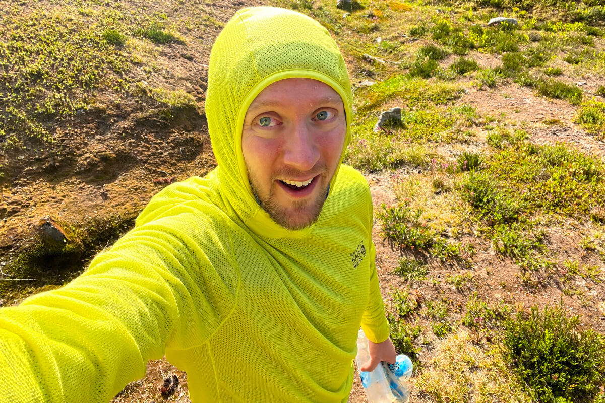 selfie in the mountain hardwear airmesh hoody