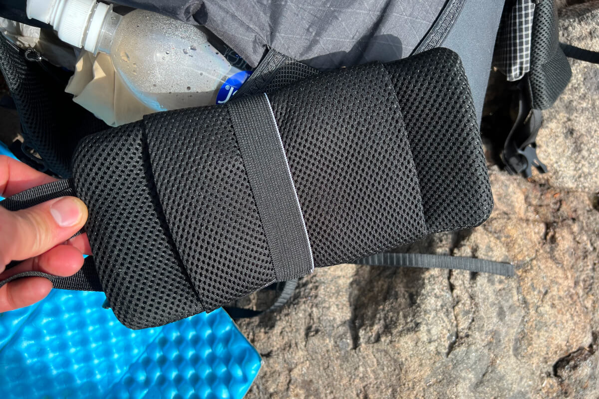 Nashville Packs Cutaway-7 close up on padded hip belt