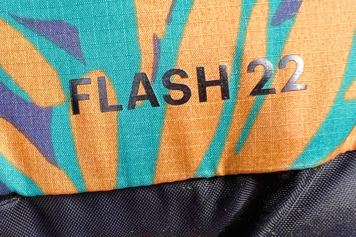 flash 22 detail