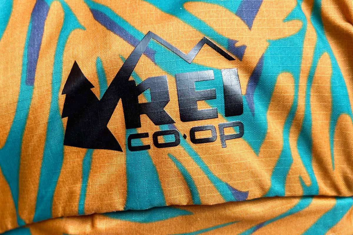 REI Flash 22 Backpack-11 rei co-op detail