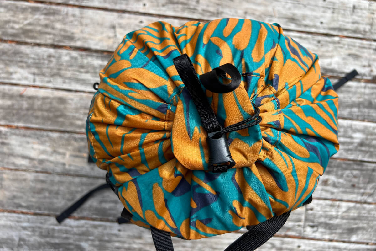 REI Flash 18 Review - Simple & Affordable Pack