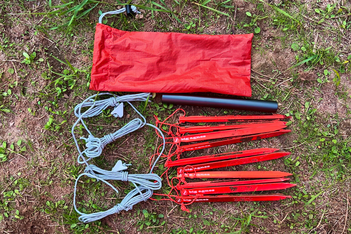 stakes guylines pole splint and accessory bag