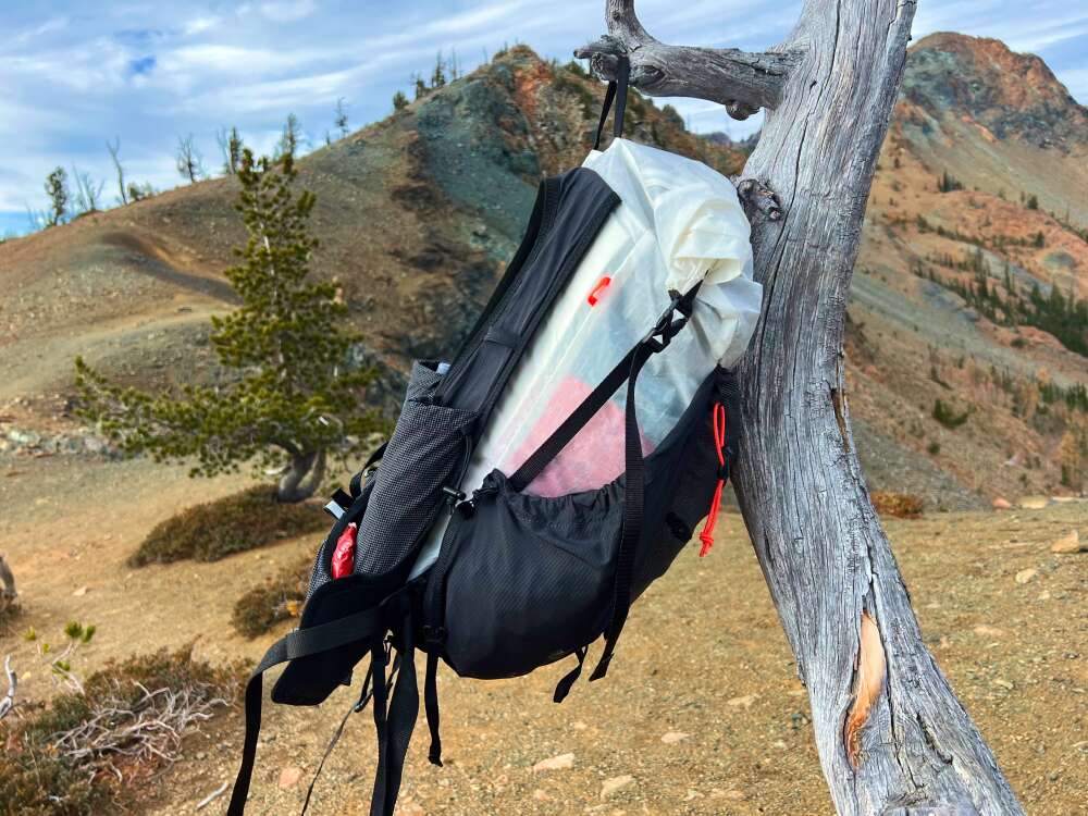 Hyperlite Mountain Gear Aero 28 Review: In-Depth Pros & Cons Hyperlite Mountain Gear Aero 28 Review: In-Depth Pros & Cons