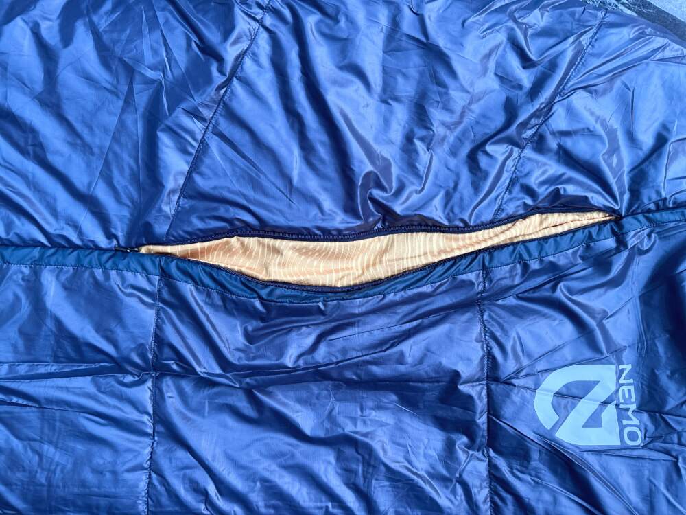 NEMO Soul Sleeping Bag-9 close up on NEMO thermo gill vent