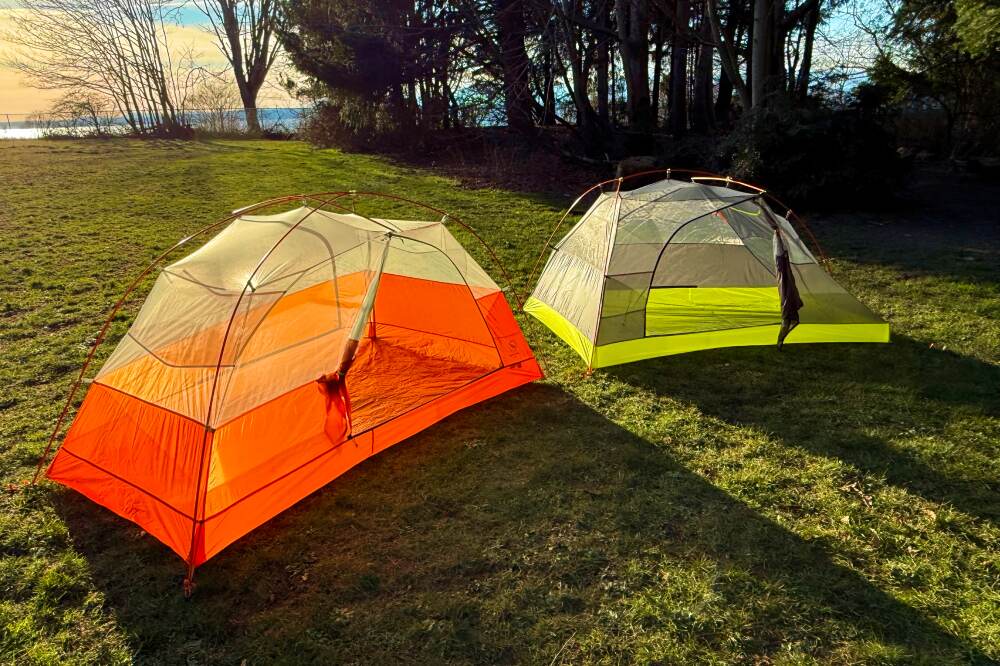 Big Agnes Copper Spur vs Tiger Wall-8 Big Agnes Copper Spur (left in orange) vs Tiger Wall (right in green)