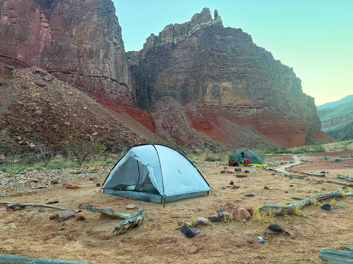 Hyperlite Mountain Gear Crosspeak 6 Hyperlite Mountain Gear Crosspeak in the grand canyon