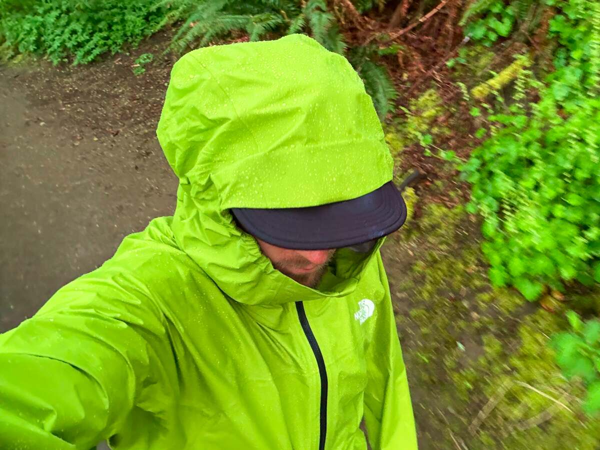 The North Face Papsura Jacket Summit Series FUTELIGHT-7 Wear Testing The North Face Papsura Jacket Summit Series in rain