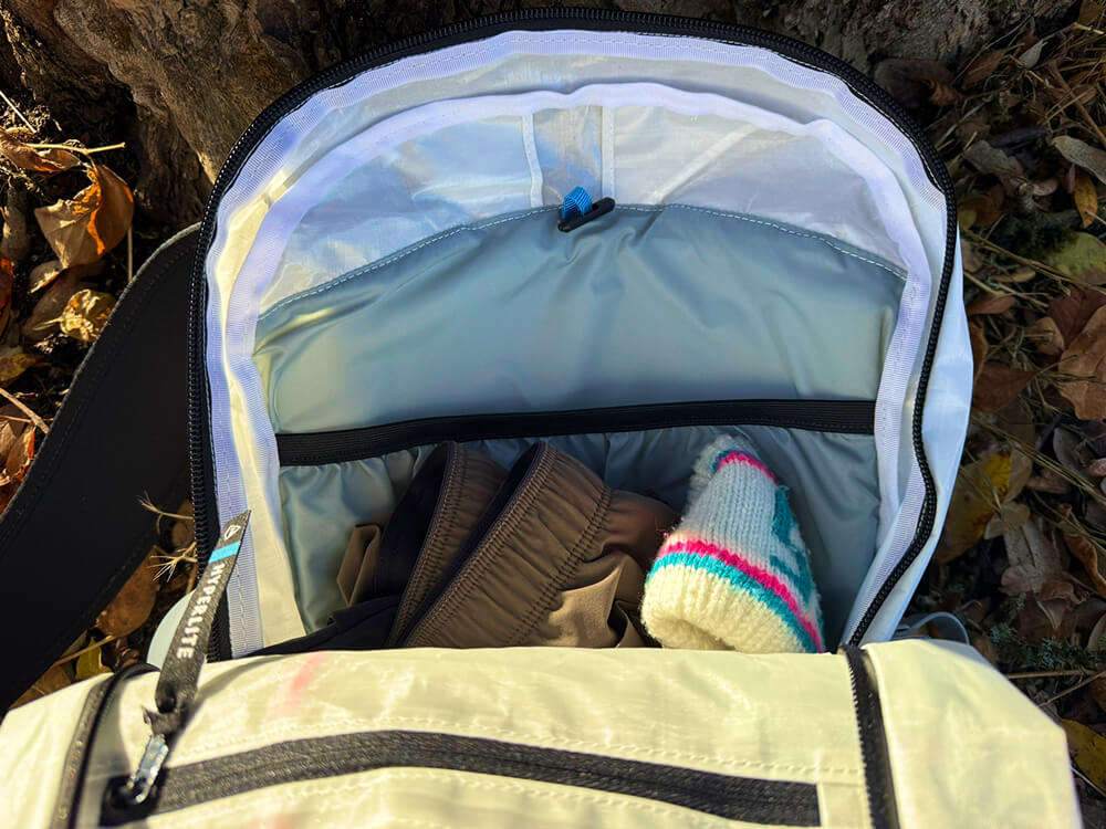 laptop sleeve of HMG daybreak 22