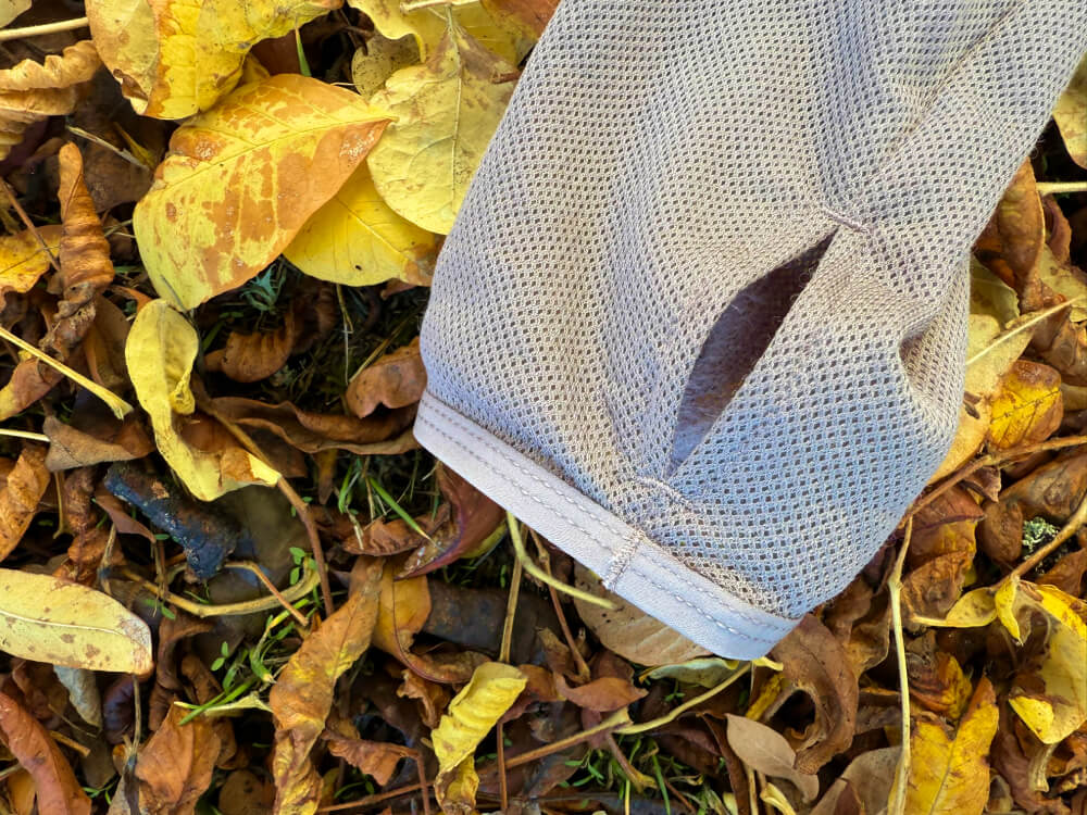 Janji Auras Ultrafleece Review-6 close up on thumb loops and mesh