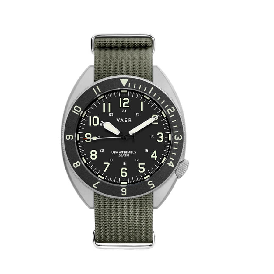 VAER C4 Watch Tactical Solar VAER C4 field Watch in green