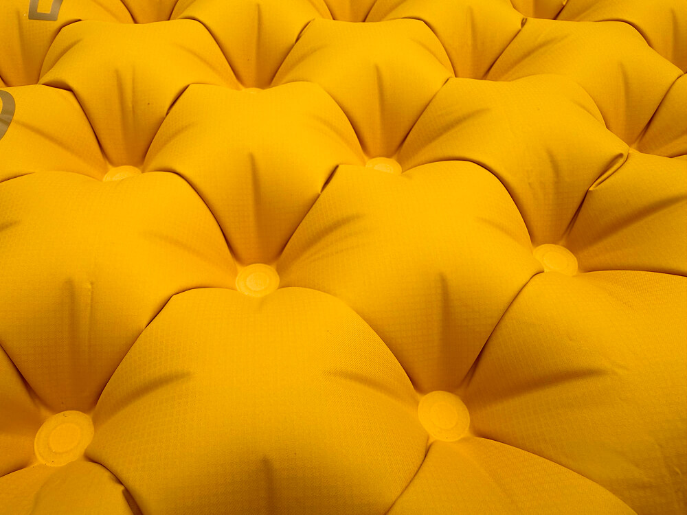 Sea to Summit Ultralight XR Insulated Sleeping Pad Review-2 close up sea to summit ultralight xr baffles for review