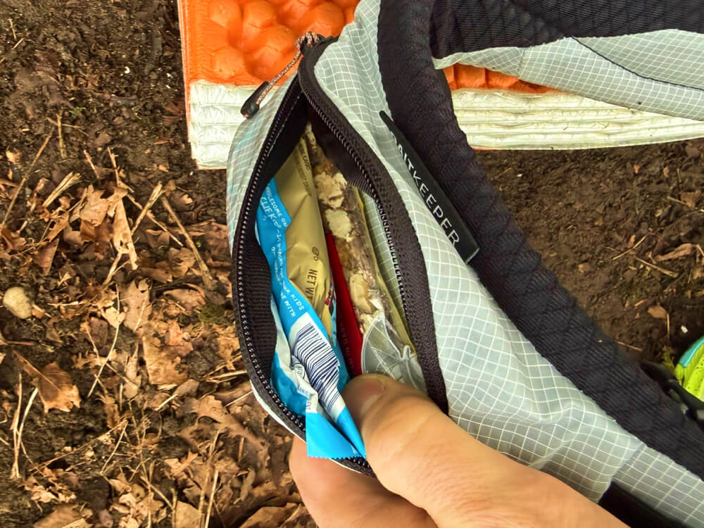 Mountain Hardwear Alakazam Backpack Review-13 alakazam hip belt pockets