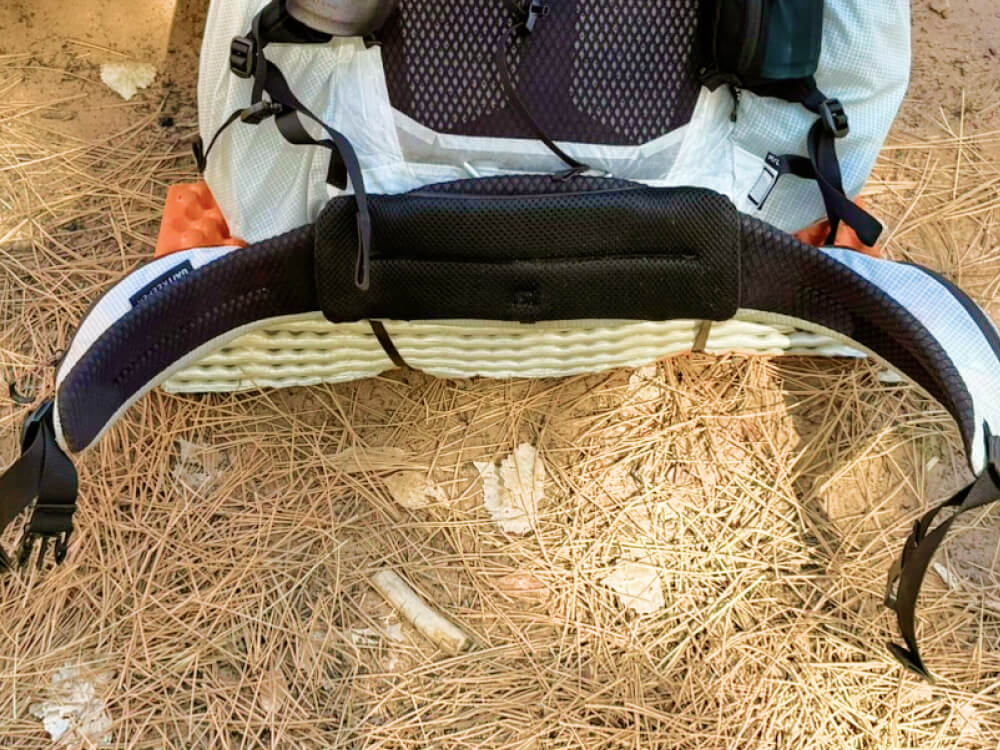 Mountain Hardwear Alakazam Backpack Review in Zion Lumbar Pad close up on lumbar pad
