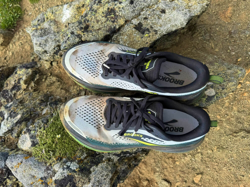 Brooks Cascadia 20 Review-11 top down view