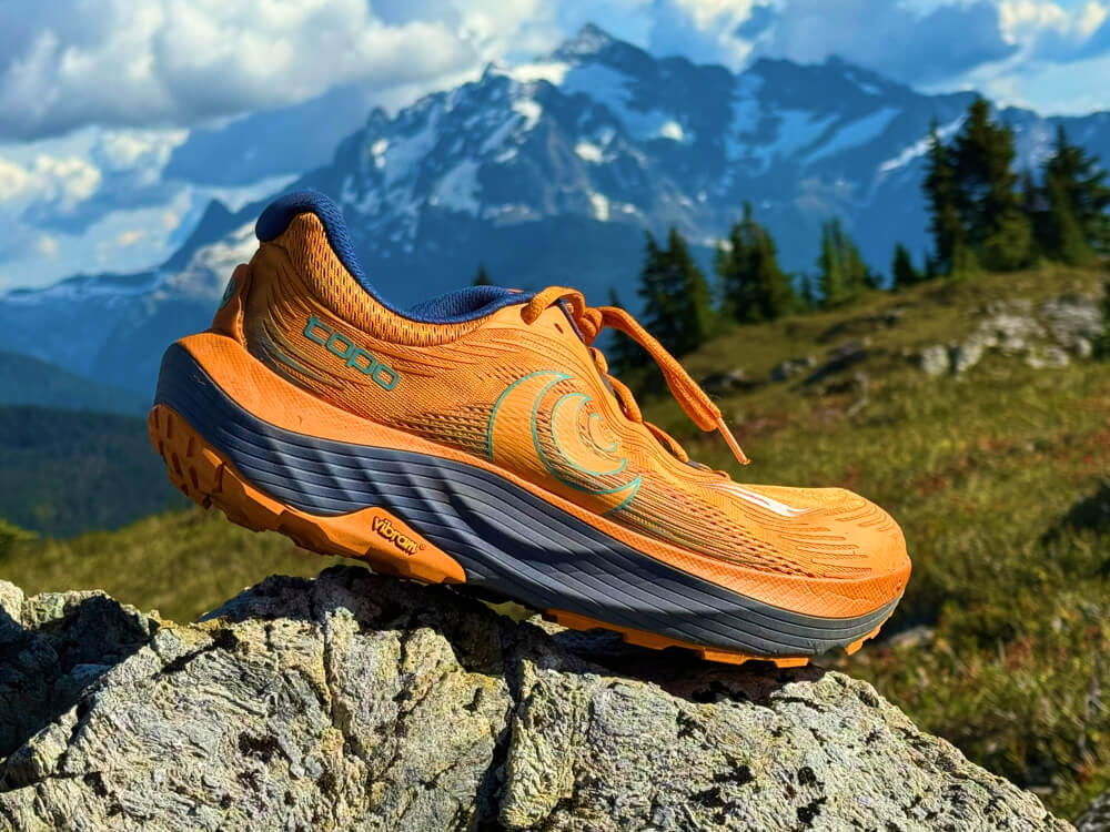 Topo Ultraventure 5 Review-10 Topo ultraventure 5 in front of mountains