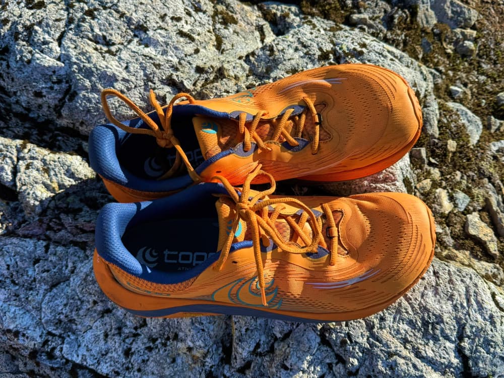 Topo Ultraventure 5 Review-5 top down view of Topo Ultraventure 5 in orange